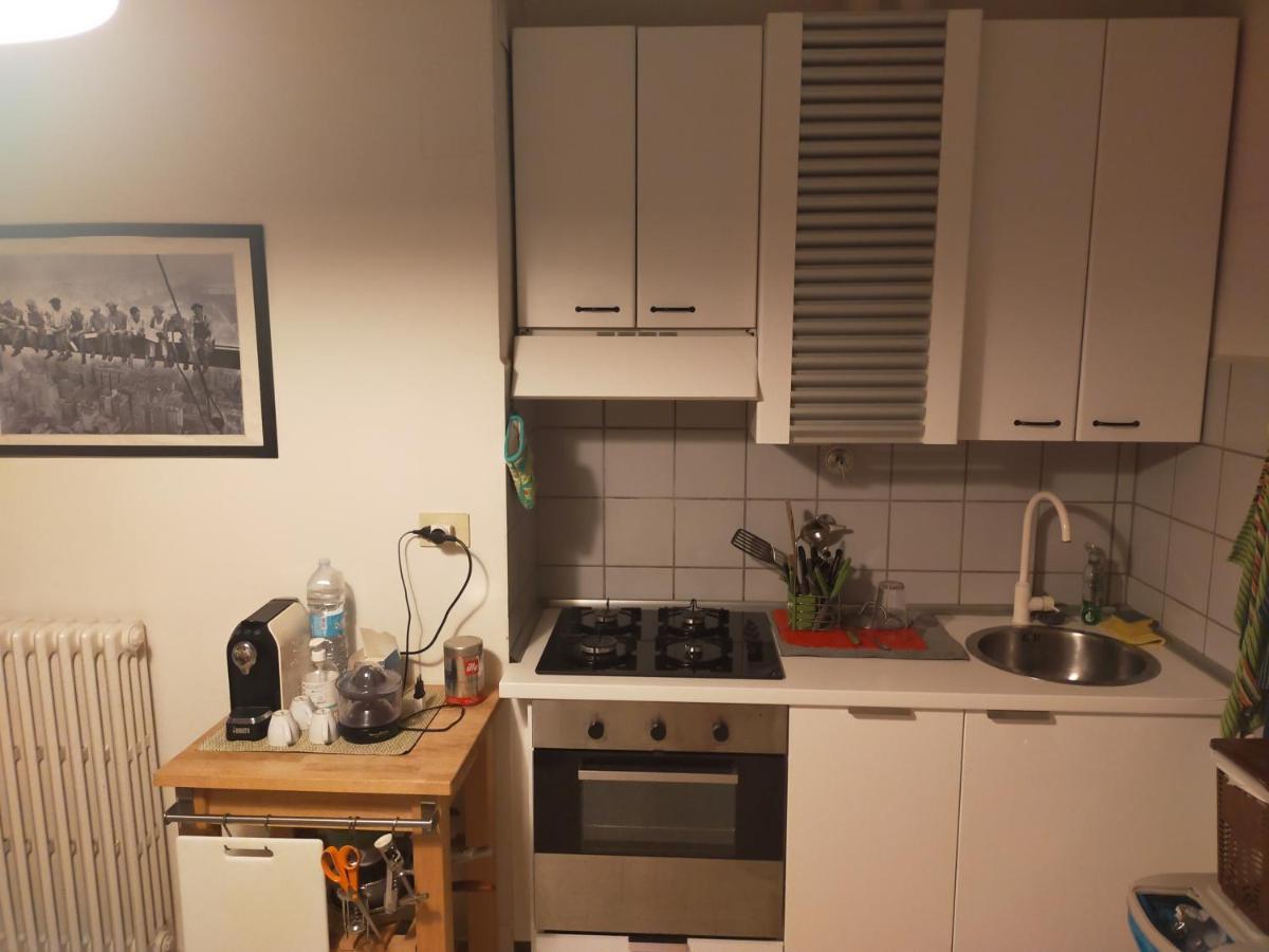 B & B Via Borgo Di San Pietro Bologna Luaran gambar