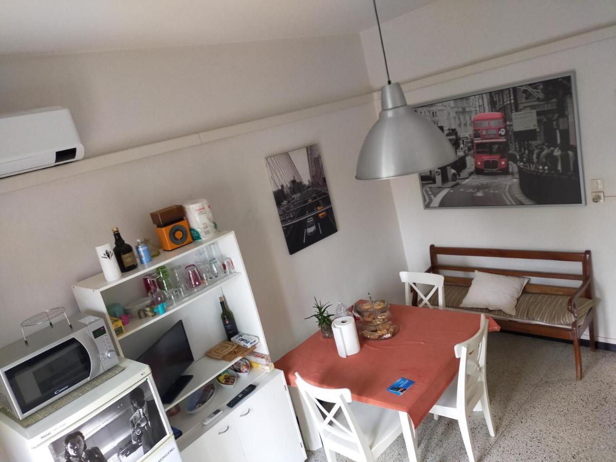 B & B Via Borgo Di San Pietro Bologna Luaran gambar